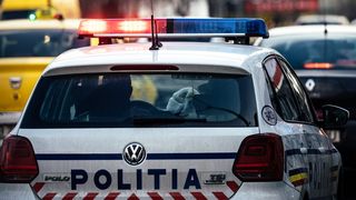 Un bărbat a fost oprit cu focuri de armă la Cluj. Acesta era căutat de polițiști pentru trafic de minori