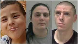 Doi părinți și-au ucis cu sălbăticie copilul de doar 9 ani. Îl țineau cu forța în apă rece: „Îi făceau ceva rău în baie”