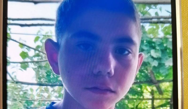 Alexandru a plecat de acasă și nu s-a mai întors! Sunați imediat la 112 dacă îl vedeți