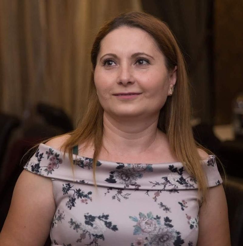 Vali Neagu- profesoară de Limba și Literatura Română la Școala Gimnazială nr. 1 din Curcani și la Școala Evrika