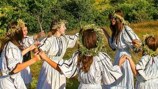 Se spală de Sânziene 2023? Ce trebuie să știe toți credincioșii despre această mare sărbătoare?