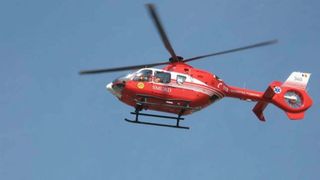 Traficul este blocat pe DN 15. Două autoturisme s-au ciocnit în Petelea, județul Mureș.