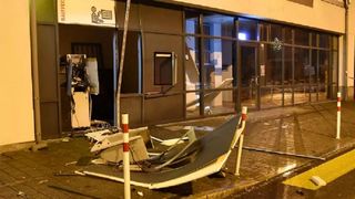 Bărbatul care a fost condamnat după ce ar fi aruncat în aer un bancomat în Elveţia, se află în liberate. Românul va primi despăgubiri uriașe