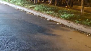VIDEO - Noapte albă pentru bucureșteni: Sute de părinți au stat la coadă pentru &icirc;nscrierile la grădinițele de vară