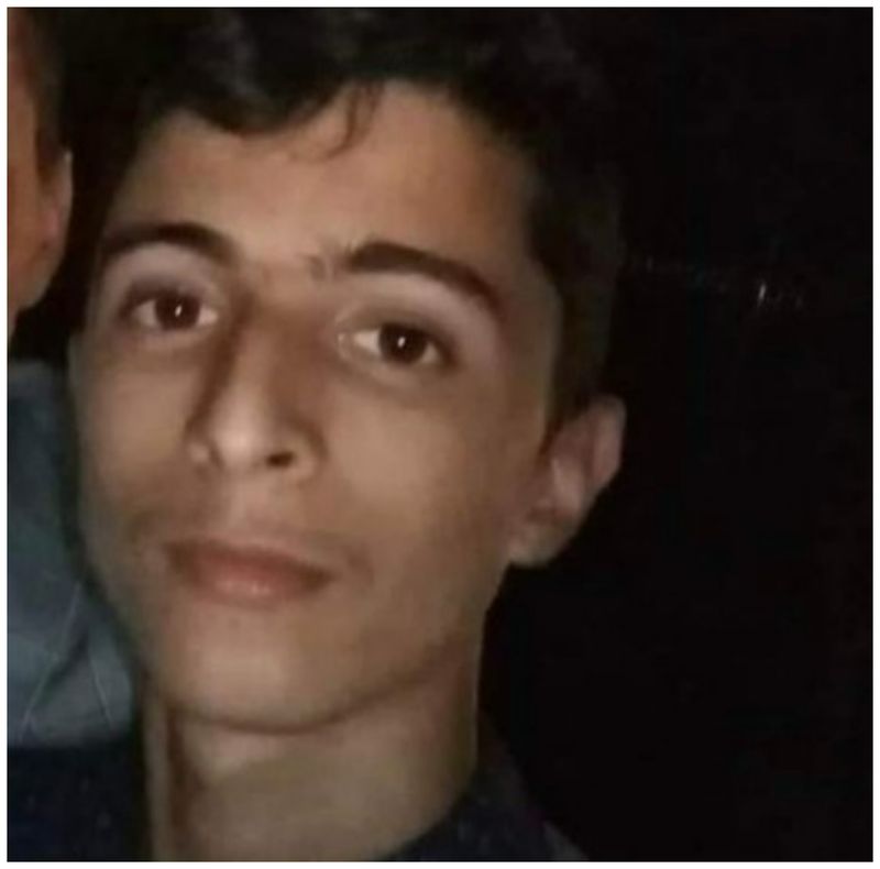 Apropiații spun că acesta a mai avut o tentativă de suicid, în Italia, când nu s-a adaptat la viața din peninsulă. 