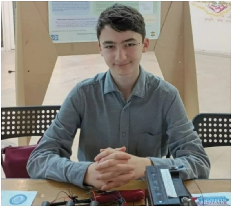 Mihai Albert Vlădescu - elev