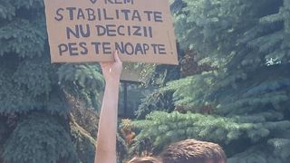 Viitorii medici din Iași au ieșit în stradă. Ce i-a revoltat pe studenți?