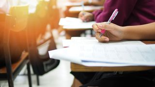 Barem Economie BAC 2023 Edu.ro. Cum trebuie rezolvate subiectele pentru a obține punctaj maxim?