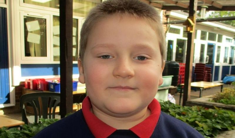 În ciuda eforturilor depuse de medici în încercarea de a-l salva, Oscar a murit sâmbătă, 24 iunie, înconjurat de familie.