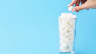 VIDEO- Aspartamul, cel mai popular &icirc;ndulcitor artificial din lume, va fi adăugat pe lista substanțelor cancerigene