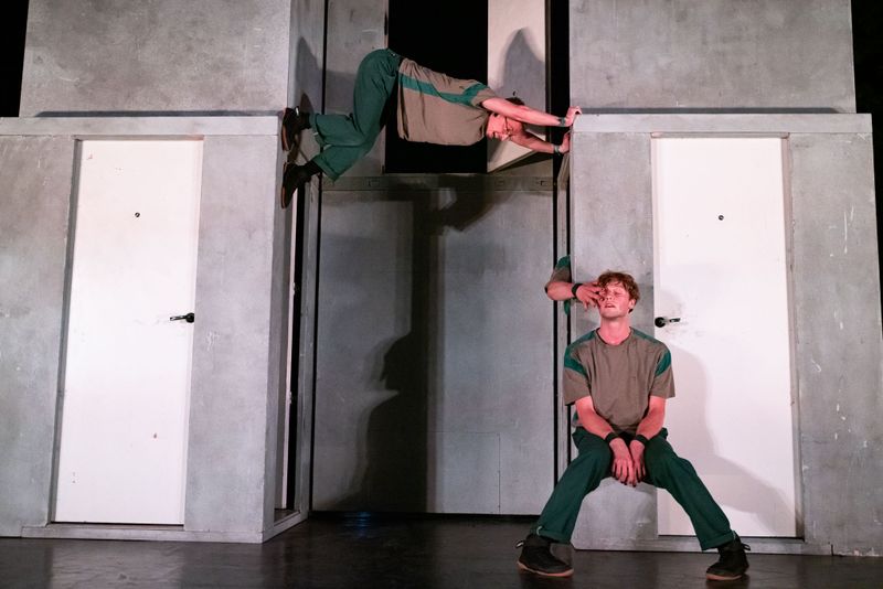 Artișii își iau rămas bun de la public