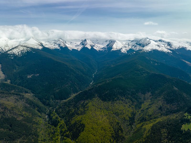 Sâmbătă, de la ora 15:00, în ”ROventura”, Țara Hațegului, un loc de neuitat