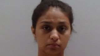 Mama lui, Crystal Viera, în tânără în vârstă de 28 de ani, din Texas, a fost arestată pentru că și-a lăsat fiul de 8 ani singur acasă.