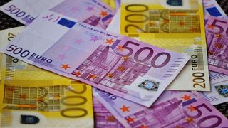 Curs valutar BNR azi, 4 iulie 2023. Cum evoluează euro?