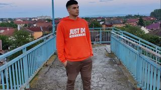 El este Vlad, tânărul de 19 ani care a murit după ce s-a răsturnat cu mașina în Someș. Trupul tânărului a fost găsit în ape abia după două zile de căutări