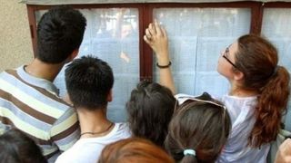 Din 125.352 de candidați prezenți la sesiunea de Bacalaureat 2023 au promovat 91.246,&nbsp;adică&nbsp;un procent de 72,8%, faţă de 73,3% &icirc;n&nbsp;2022 și 67,8% &icirc;n 2021.