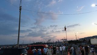 Administrația Apele Rom&acirc;ne a anunţat, luni, printr-un comunicat de presă, deschiderea celei de-a treia etape de participare la licitaţia publică privind &icirc;nchirierea suprafeţelor de plajă.