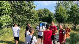 Doi adolescenți din Maramureș s-au rătăcit în pădure. Salvamontiștii au intervenit