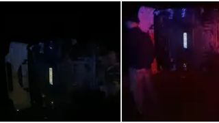 Un tren a lovit în plin un camion cu cereale la Podu Iloaiei, județul Iași