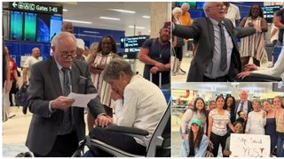 VIDEO: După 60 de ani, un bărbat şi-a cerut &icirc;n căsătorie iubita din liceu, pe aeroport