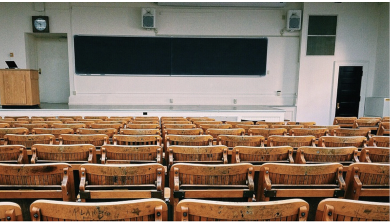 Admitere facultate 2023. Lista actelor necesare și locurile disponibile la cele mai căutate facultăți!