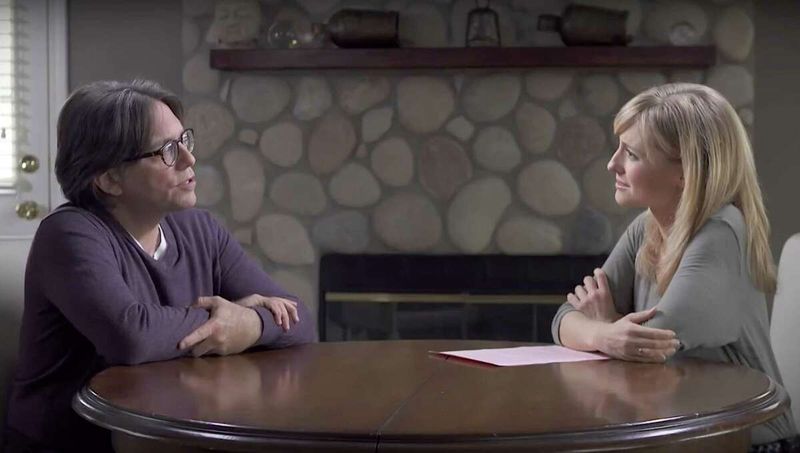 Sclavii DOS trebuiau să fie ținuți jos, complet dezbrăcați, cu mâinile deasupra capului, ca un sacrificiu ritual.