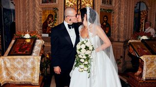 Vali Bărbulescu și Maria Andreea, nuntă de poveste &icirc;n Bucovina. Fotograful și make-up artistul, printre cei mai renumiți din &icirc;ntreaga lume