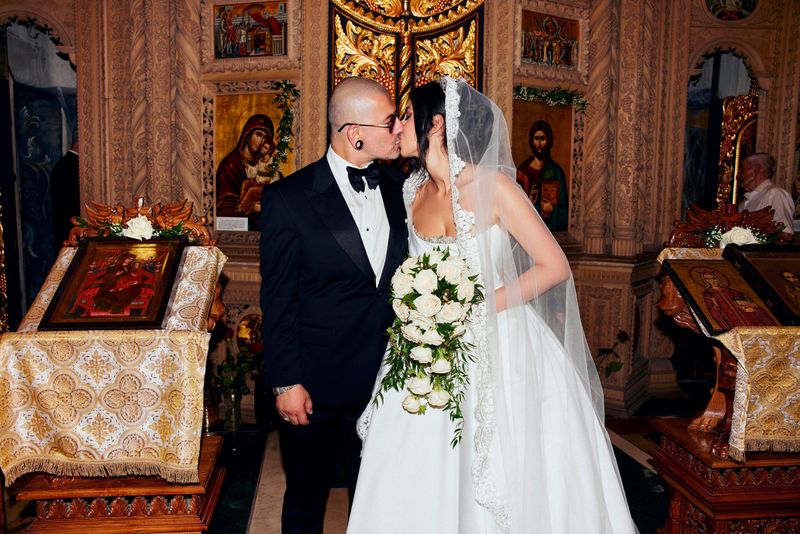 Vali Bărbulescu și Maria Andreea, nuntă de poveste în Bucovina. Fotograful și make-up artistul, printre cei mai renumiți din întreaga lume