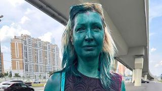 Ce a pățit o avocată rusă &icirc;ntr-o stație de autobuz din Moscova