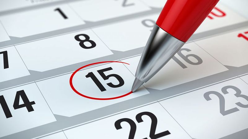 Mini-vacanța de Sf. Maria 2023. Cine sunt angajații care vor avea 4 zile libere?