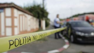 Potrivit procurorilor DIICOT, afacerea pusă la cale de ei consta &icirc;n exploatarea persoanelor cu dizabilități sau aflate în situații vulnerabile, pe care le internau &icirc;n condiții inumane.