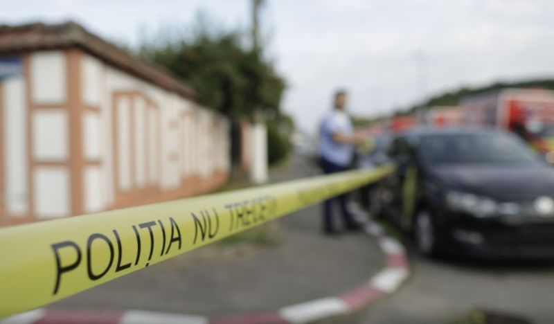 Potrivit procurorilor DIICOT, afacerea pusă la cale de ei consta în exploatarea persoanelor cu dizabilități sau aflate în situații vulnerabile, pe care le internau în condiții inumane.