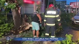 Cod roșu- viiturile fac prăpăd