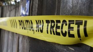 VIDEO | O femeie a fost găsită fără suflare în casă. Descoperirea polițiștilor: cine este principalul suspect?