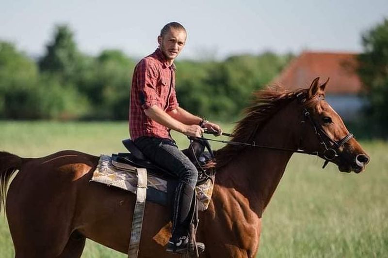 Tânărul era un apreciat instructor de echitație