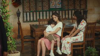 &Icirc;n această seară, de la ora 20:00, la Kanal D, &icirc;n &ldquo;Melek&rdquo;. Melek, alungată din nou