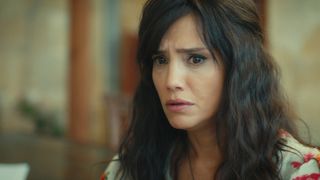 &Icirc;n această seară, de la ora 20:00, la Kanal D, &icirc;n &ldquo;Melek&rdquo;. Melek, alungată din nou