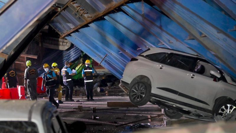 Patru dintre răniţi se aflau în stare gravă, a anunţat guvernatorul.