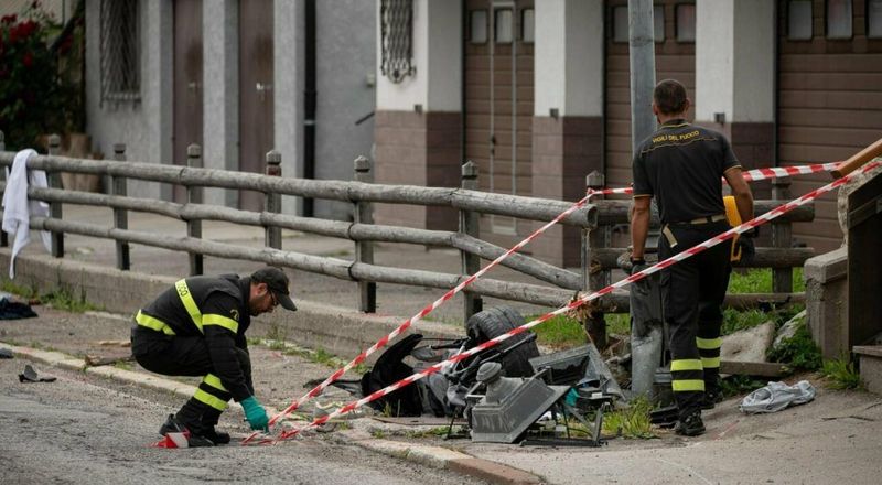 O româncă a ucis cu sânge rece o familie de turiști. Un copil de 2 ani, împreună cu tatăl și bunica, au murit striviți de roțile mașinii