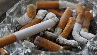 Medicii nu au precizat dacă afecțiunea bărbatului a fost cauzată de fumat.