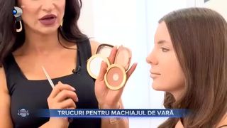 Trucuri pentru ca machiajul să reziste pe timpul verii