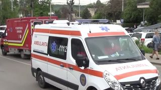 Accident grav la o piscină din județul Botoșani. Un bărbat riscă să rămână paralizat