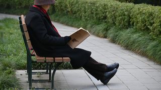 Azilele groazei. Ce sume plăteau rudele bătrânilor pentru îngrijirea acestora la centrul din Voluntari?