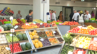 Dotările pieței sunt moderne și ușurează experiența de cumpărare at&acirc;t pentru comercianți, c&acirc;t și pentru cumpărători