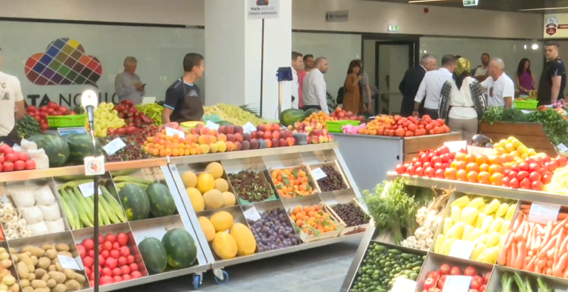 Dotările pieței sunt moderne și ușurează experiența de cumpărare atât pentru comercianți, cât și pentru cumpărători