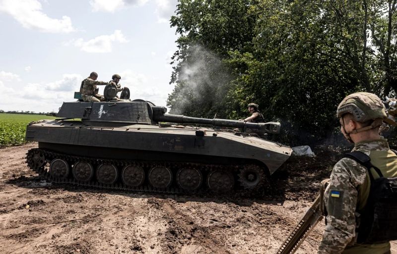 Prokudin a declarat că bombardamentele au avariat infrastructura civilă în mai multe părţi ale regiunii.