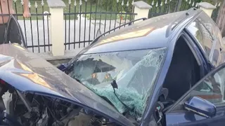 Un t&acirc;năr de 22 de ani și-a pierdut viața după ce a pierdut controlul volanului