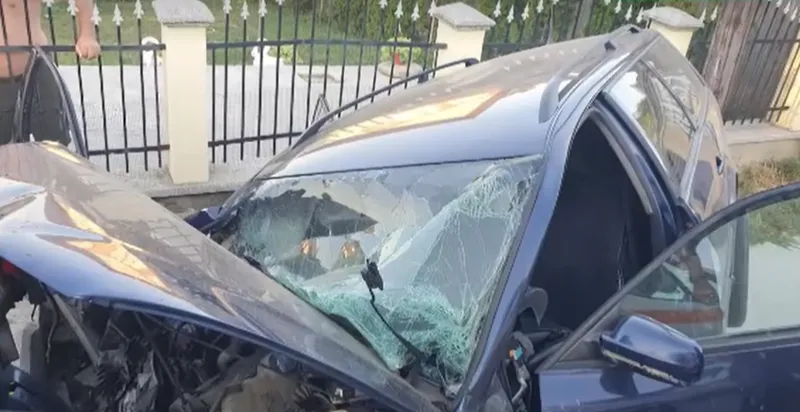 Un tânăr de 22 de ani și-a pierdut viața după ce a pierdut controlul volanului