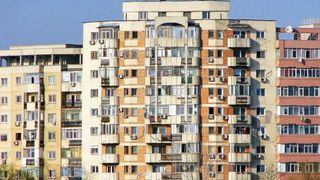 VIDEO- Sute de blocuri vor rămâne fără apă caldă începând de luni. Lucrările de modernizare și reparații sunt principalele cauze