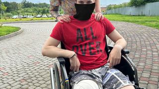 Iulia a povestit că soldatul chiar a făcut glume pe seama situaţiei sale, s-a "bucurat" c&acirc;nd a văzut filmarea cu momentul teribil.